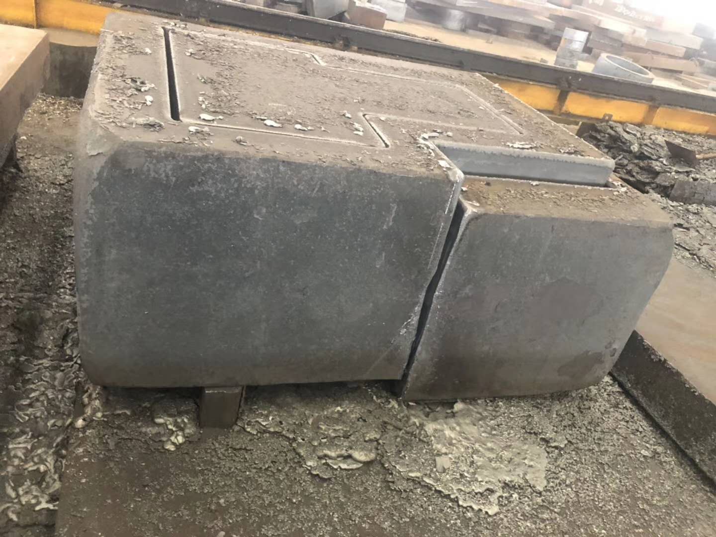 特厚鋼板切割580MM-1